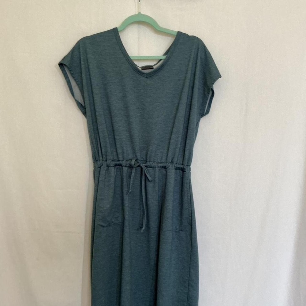 32 Degrees summer dress Blue Medium Stay Cool Techwear Athleisure Minimalist